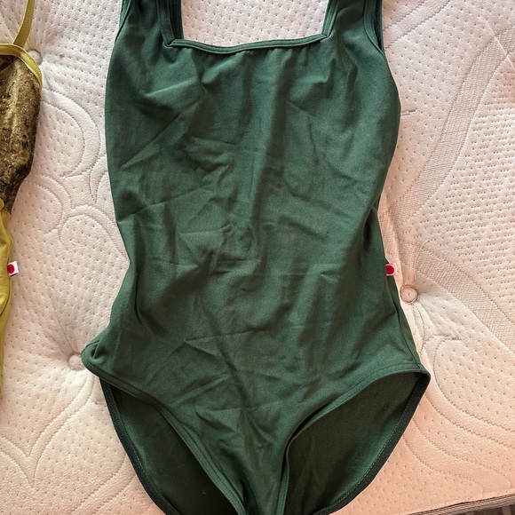 Yumiko Forest Green Leotard - Picture 1 of 2